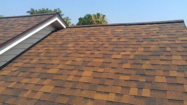 Owens Corning колір “Brownwood”